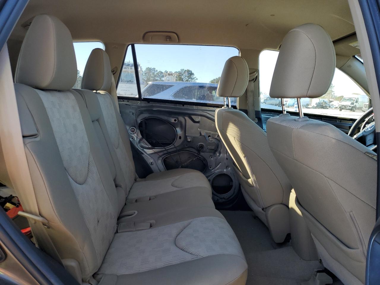 2012 Toyota RAV 4 - Image 11