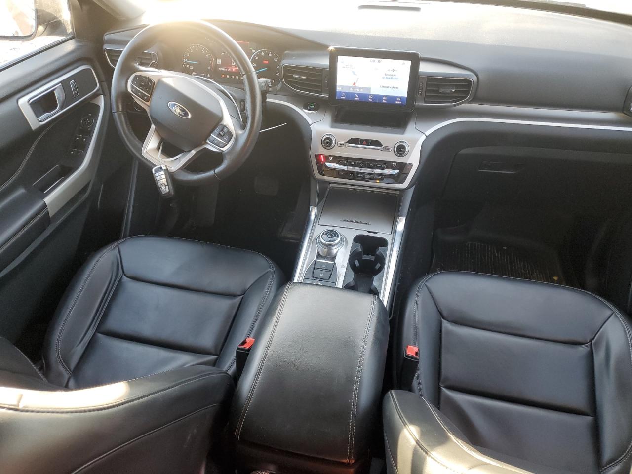 2021 Ford Explorer - Image 8