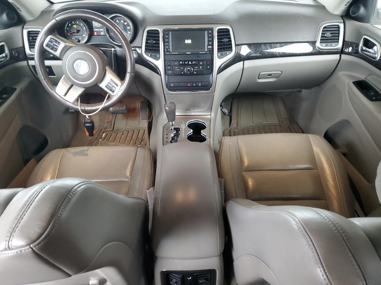 2011 Jeep Grand Cherokee - Image 8