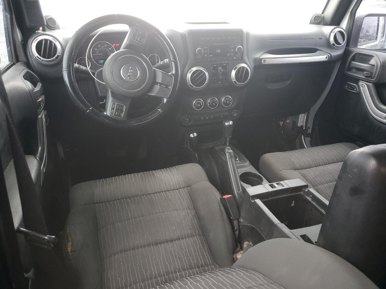 2012 Jeep Wrangler - Image 8