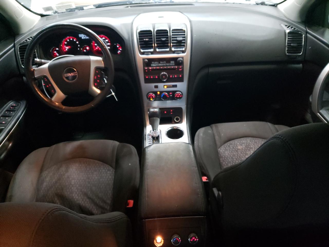 2011 GMC Acadia - Image 8