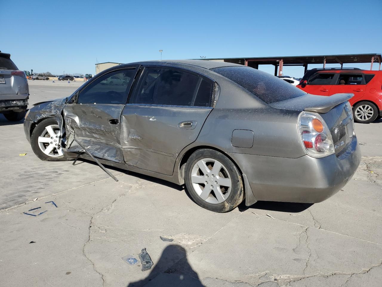 2002 Nissan Altima - Image 2