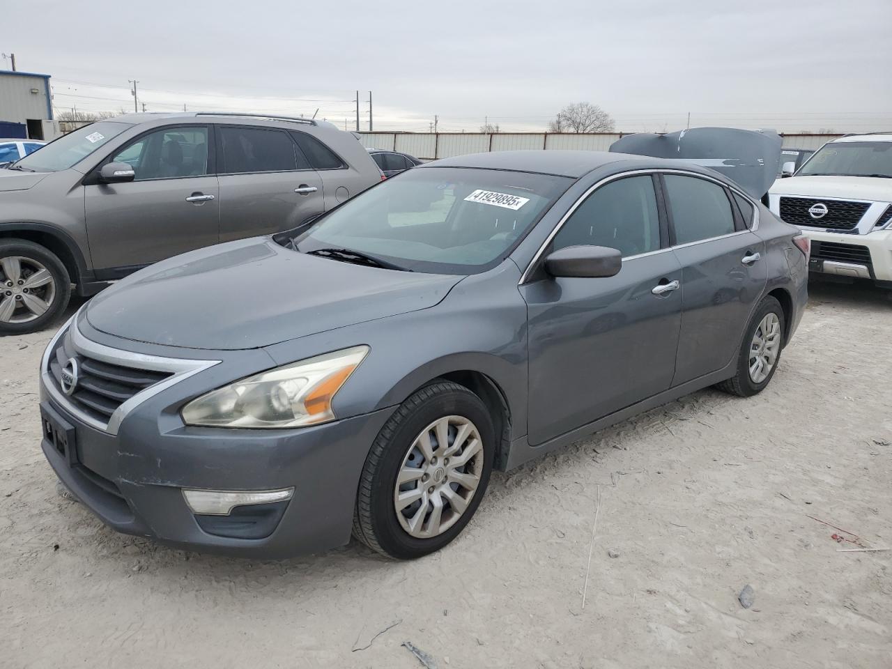 2015 Nissan Altima - Image 1