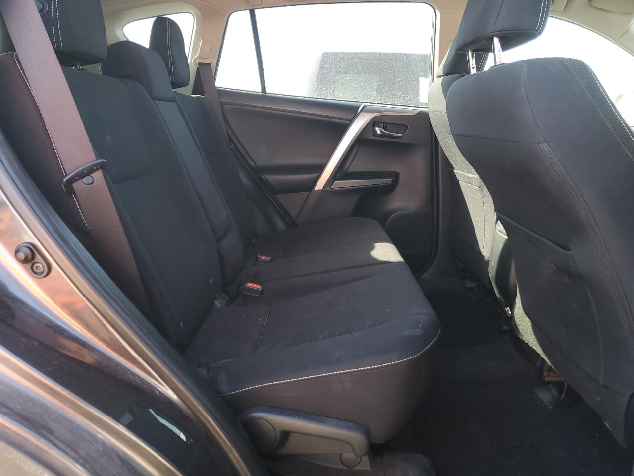 2017 Toyota RAV 4 - Image 11