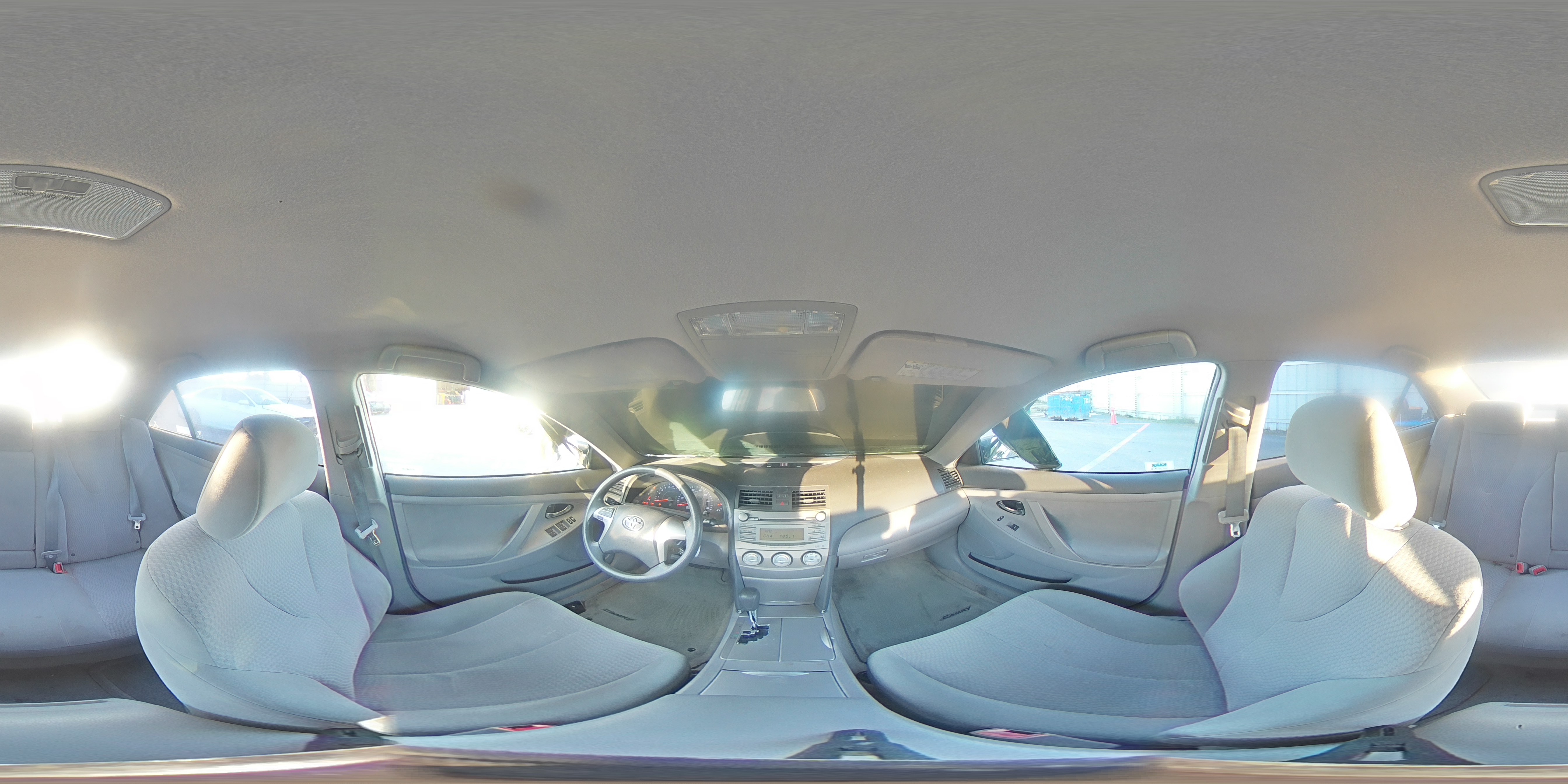 2010 Toyota Camry - Image 12