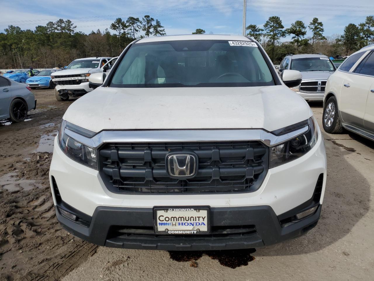 2024 Honda Ridgeline - Image 5