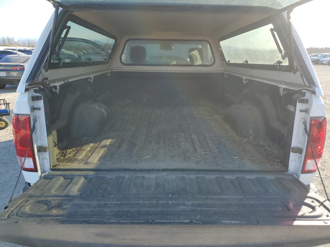 2016 RAM 1500 - Image 10