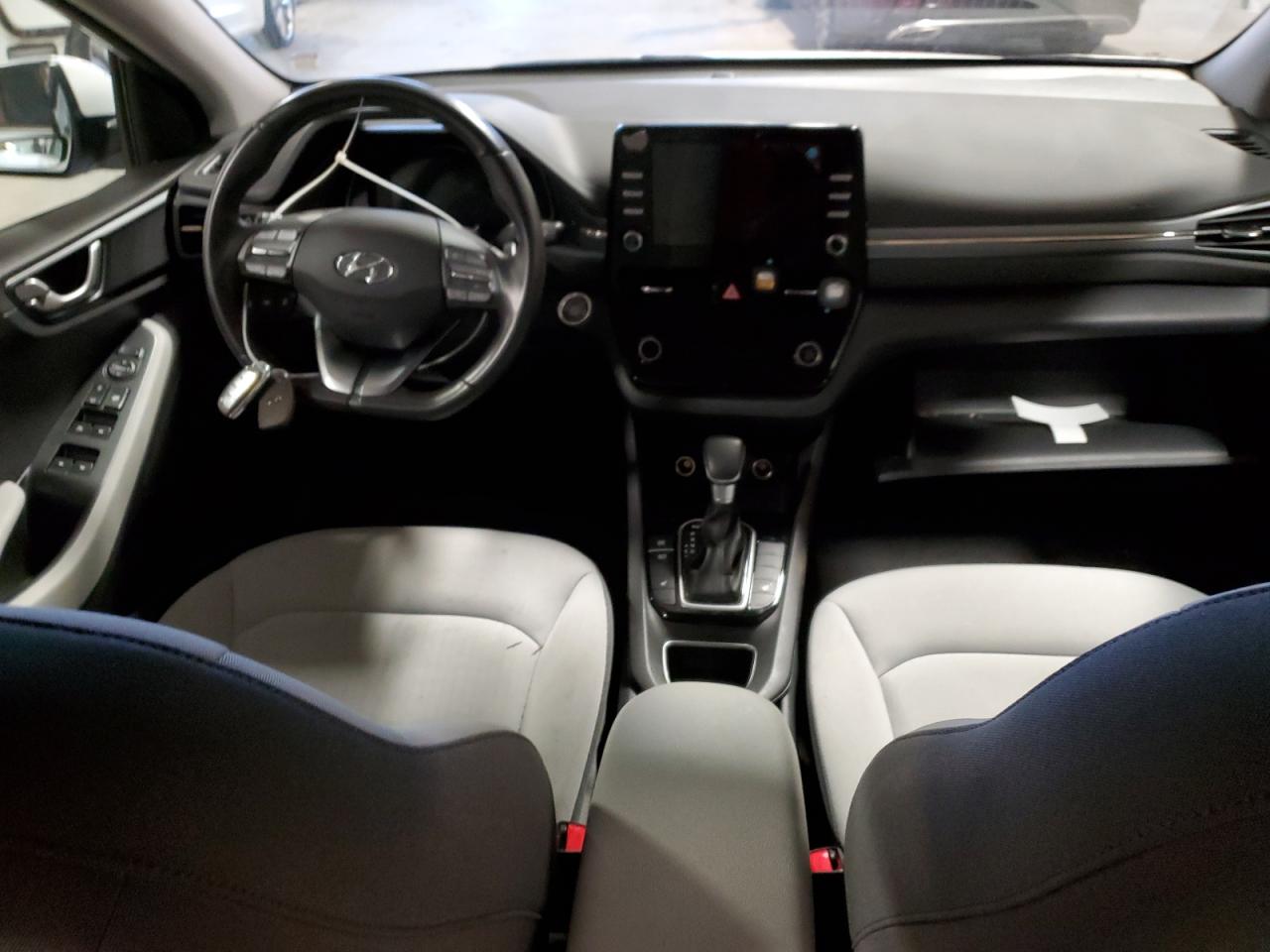 2022 Hyundai IONIQ - Image 8