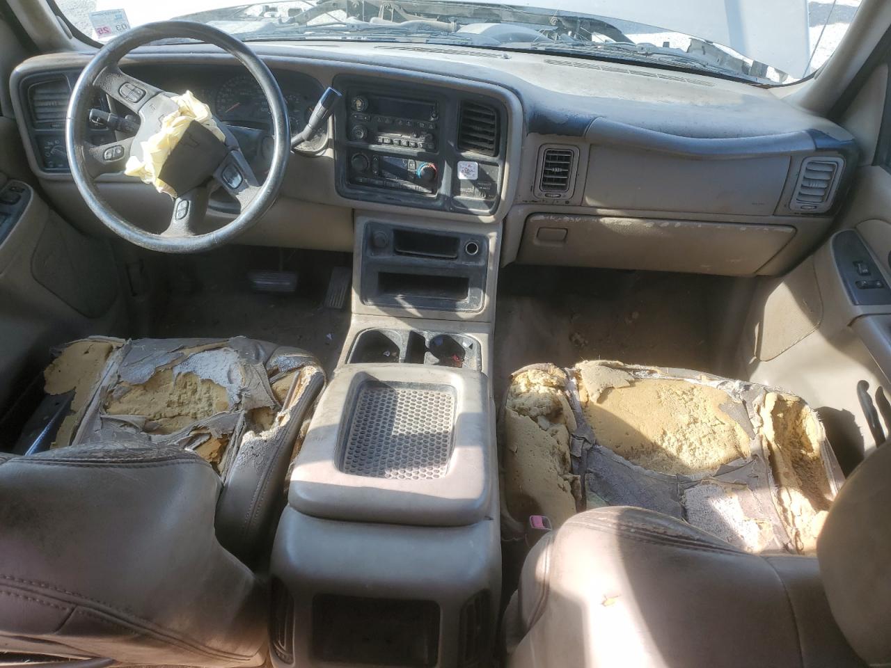 2004 Chevrolet Silverado - Image 8