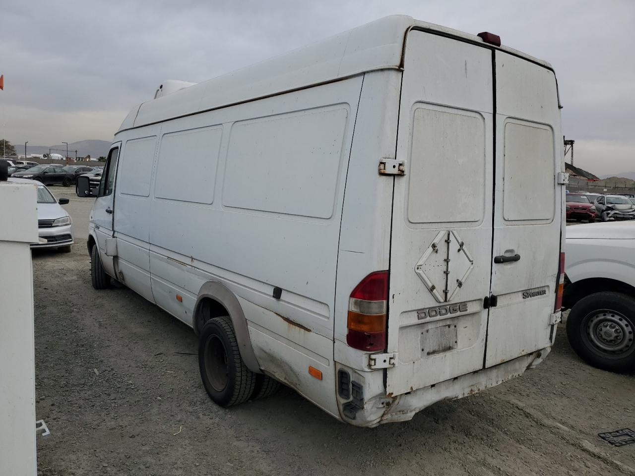 2006 Dodge Sprinter - Image 2