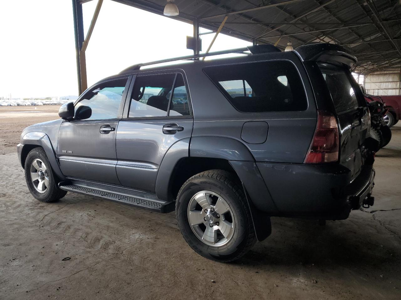 2005 Toyota 4Runner - Image 2