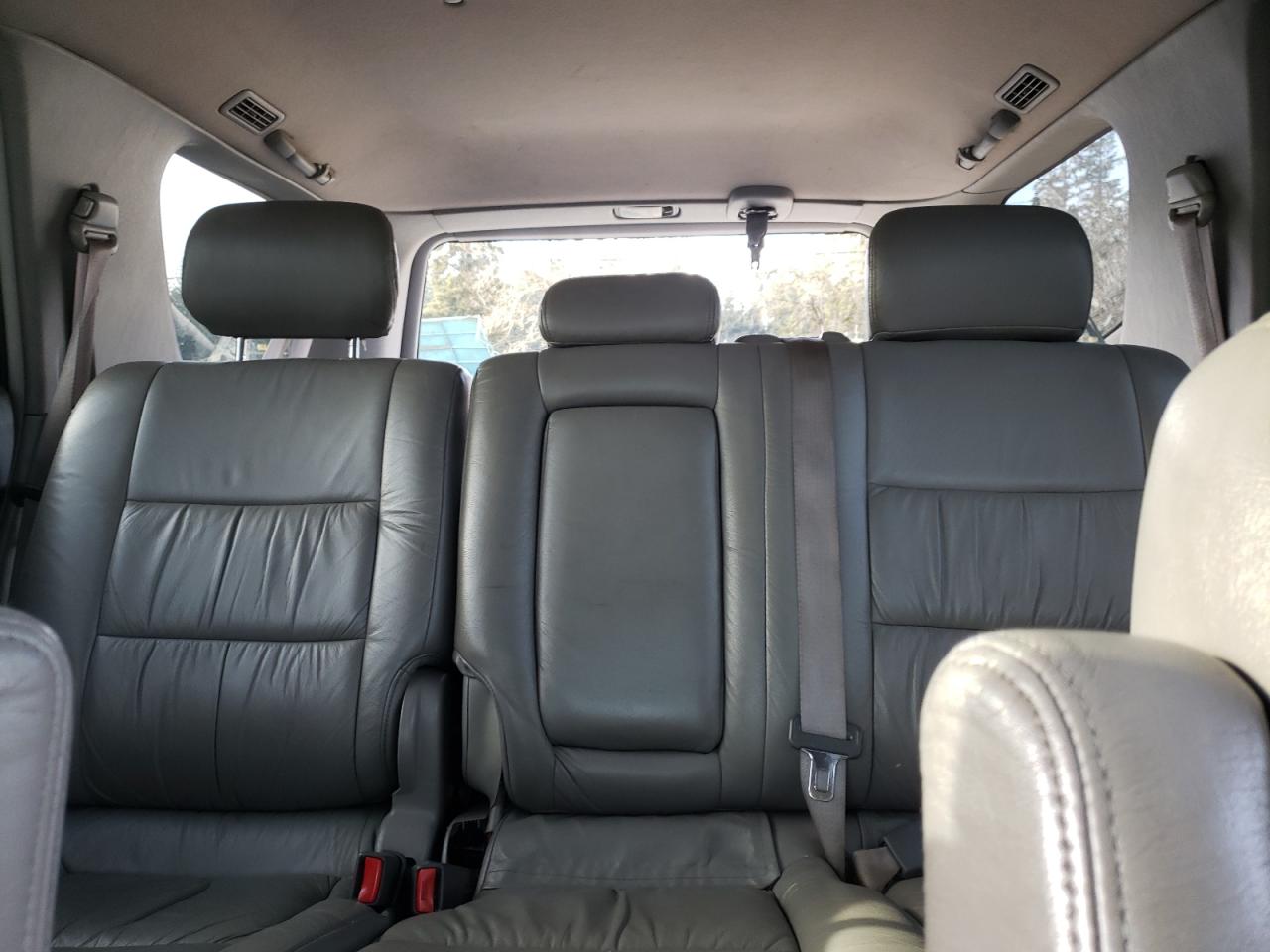 2001 Toyota Sequoia - Image 10