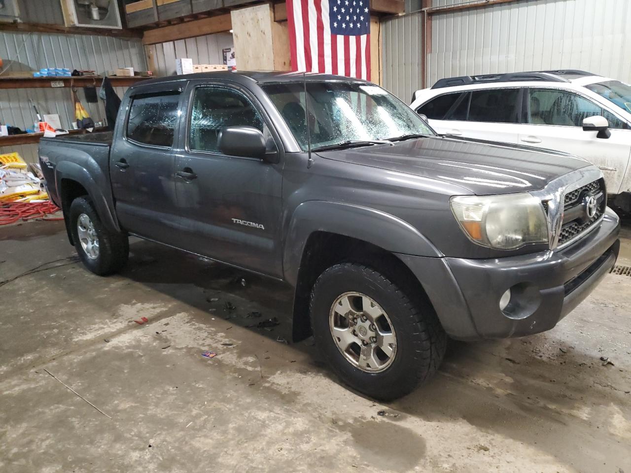 2011 Toyota Tacoma - Image 4