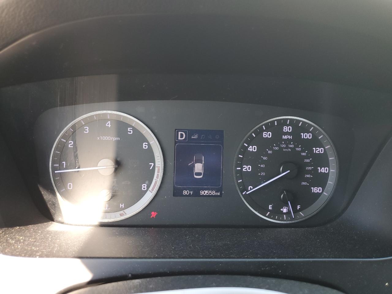 2015 Hyundai Sonata - Image 9