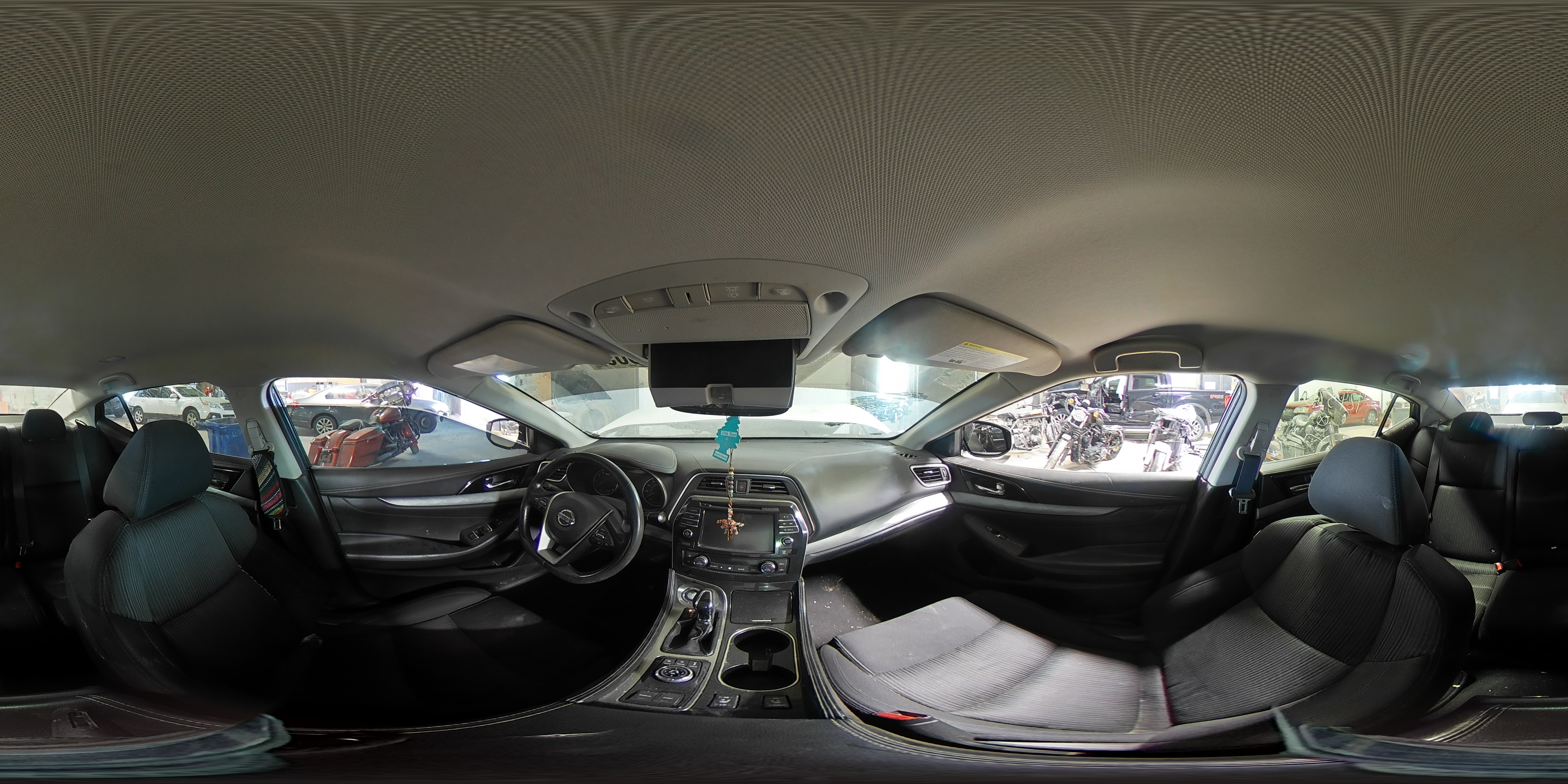 2017 Nissan Maxima - Image 13