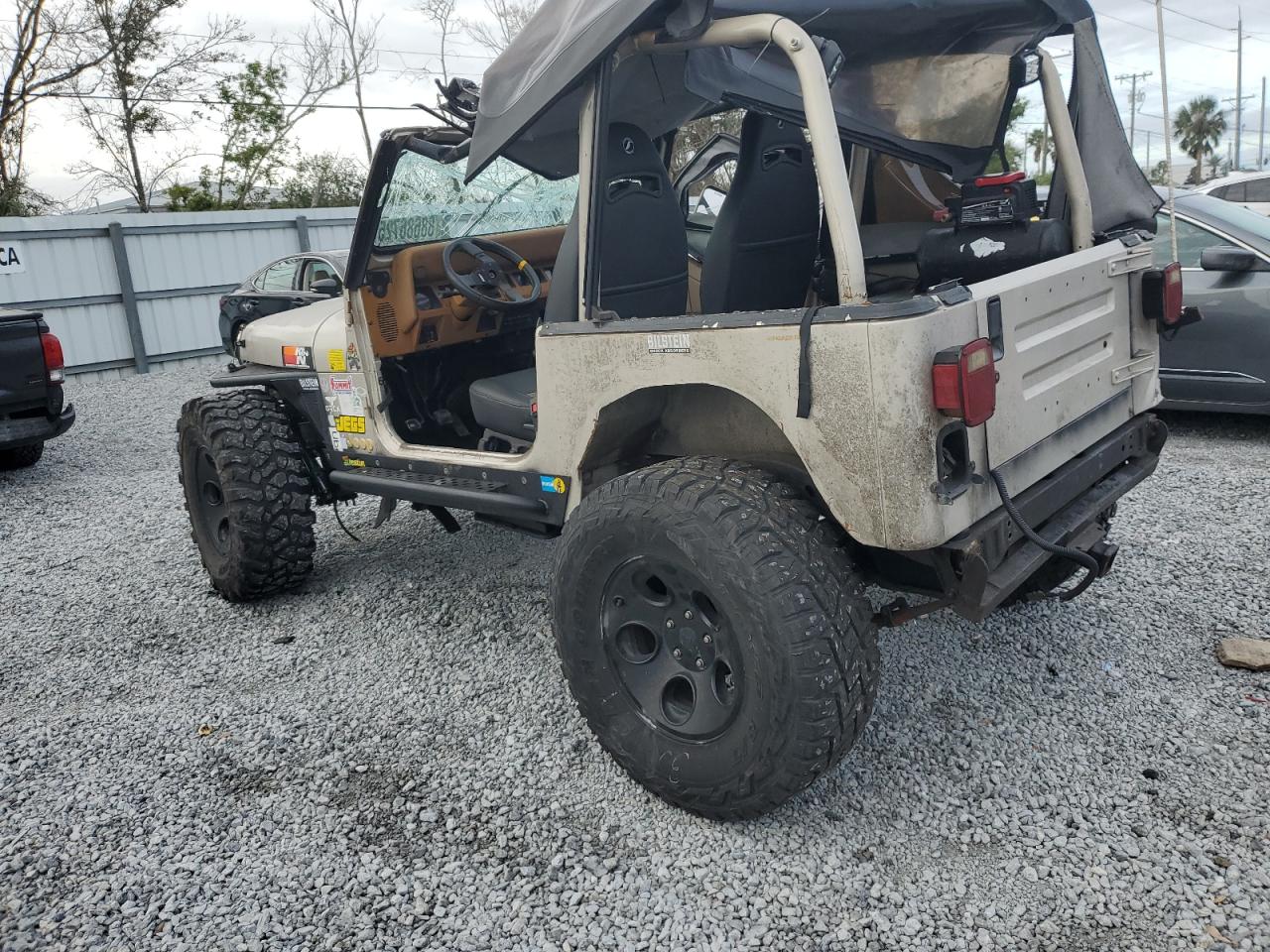 1995 Jeep Wrangler - Image 2