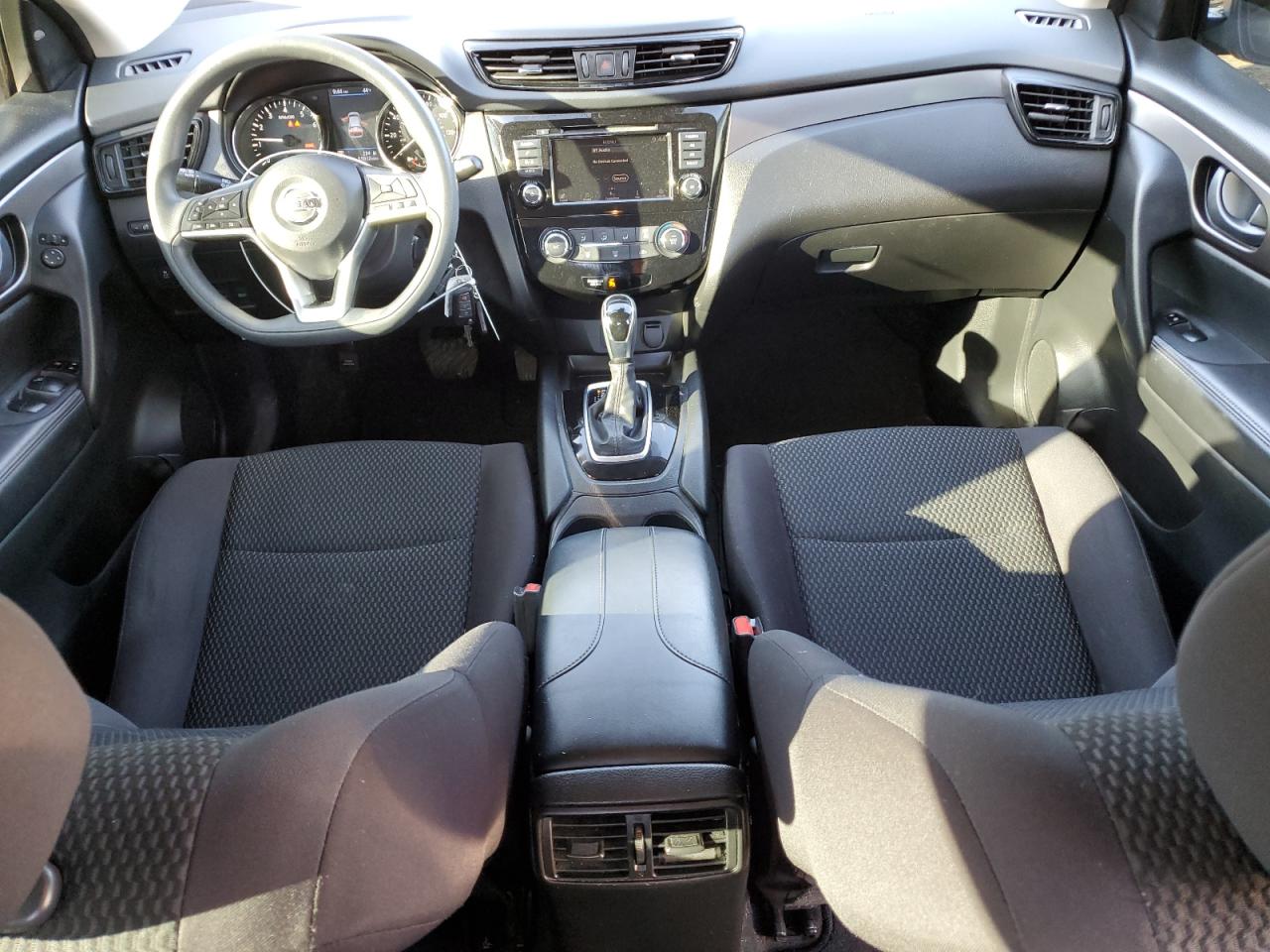 2020 Nissan Rogue - Image 8