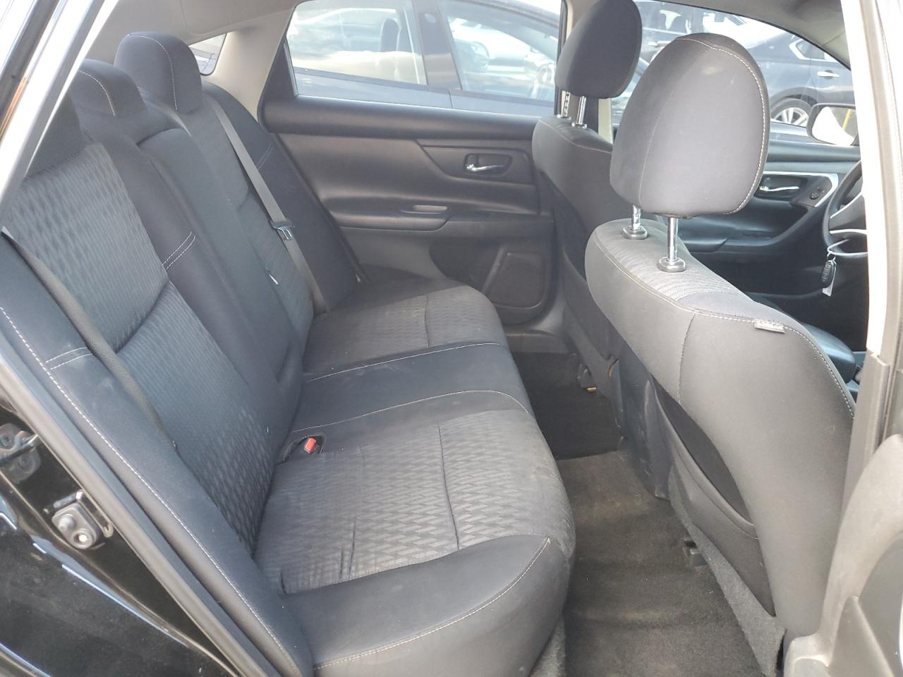 2018 Nissan Altima - Image 10