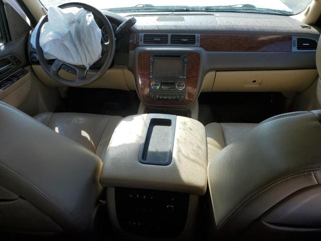  CHEVROLET SUBURBAN 2012 Biały