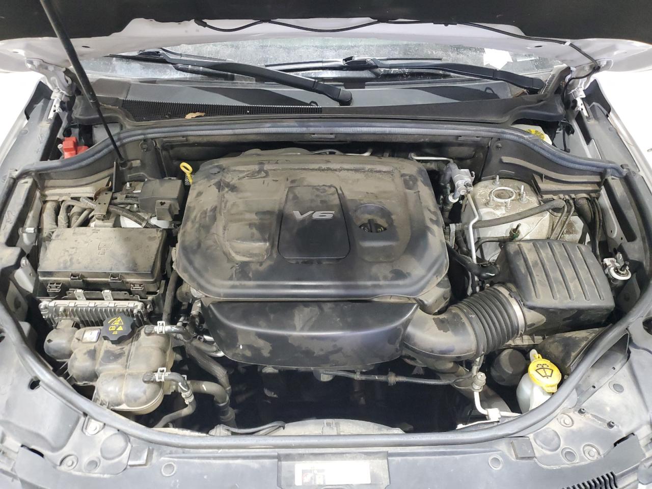 2018 Jeep Grand Cherokee - Image 12