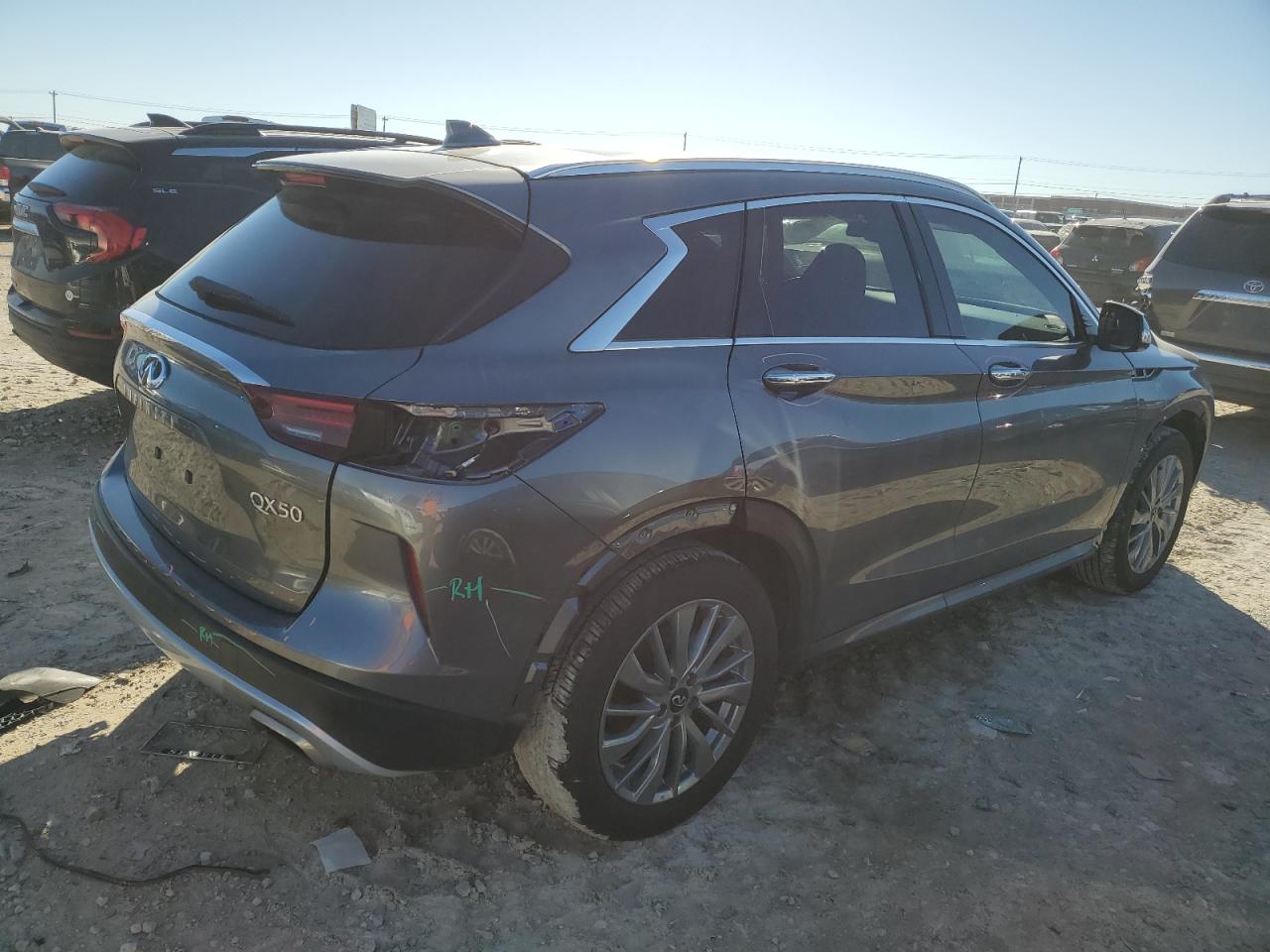 2024 Infiniti QX50 - Image 3