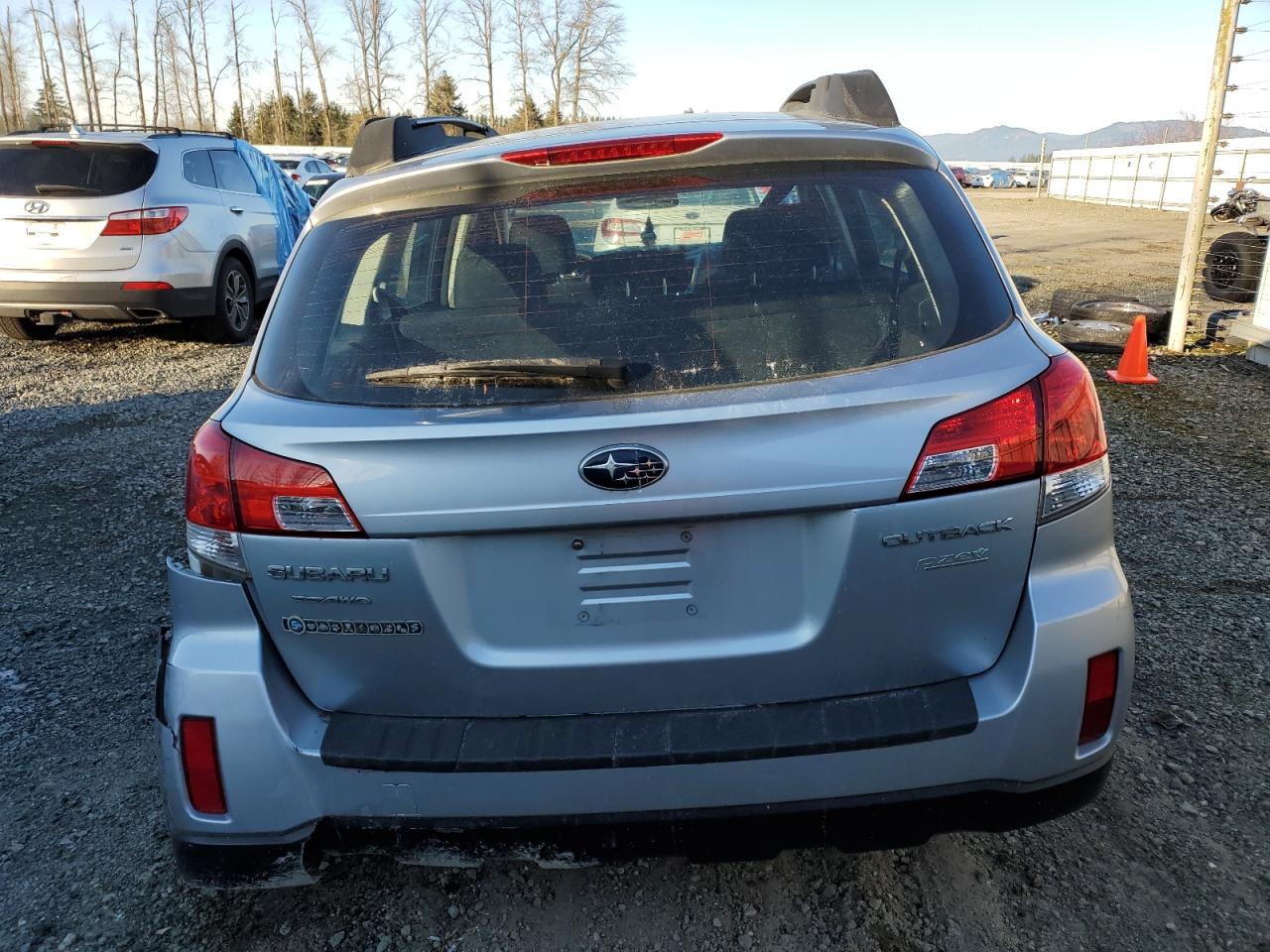 2013 Subaru Outback - Image 6
