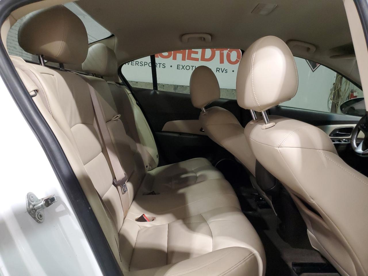 2012 Chevrolet Cruze - Image 10
