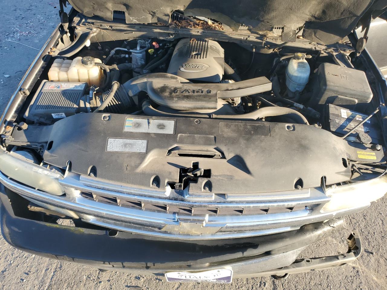 2004 Chevrolet Tahoe - Image 13