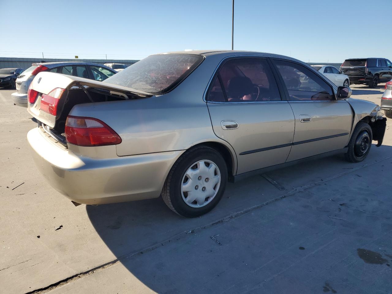 2000 Honda Accord - Image 3