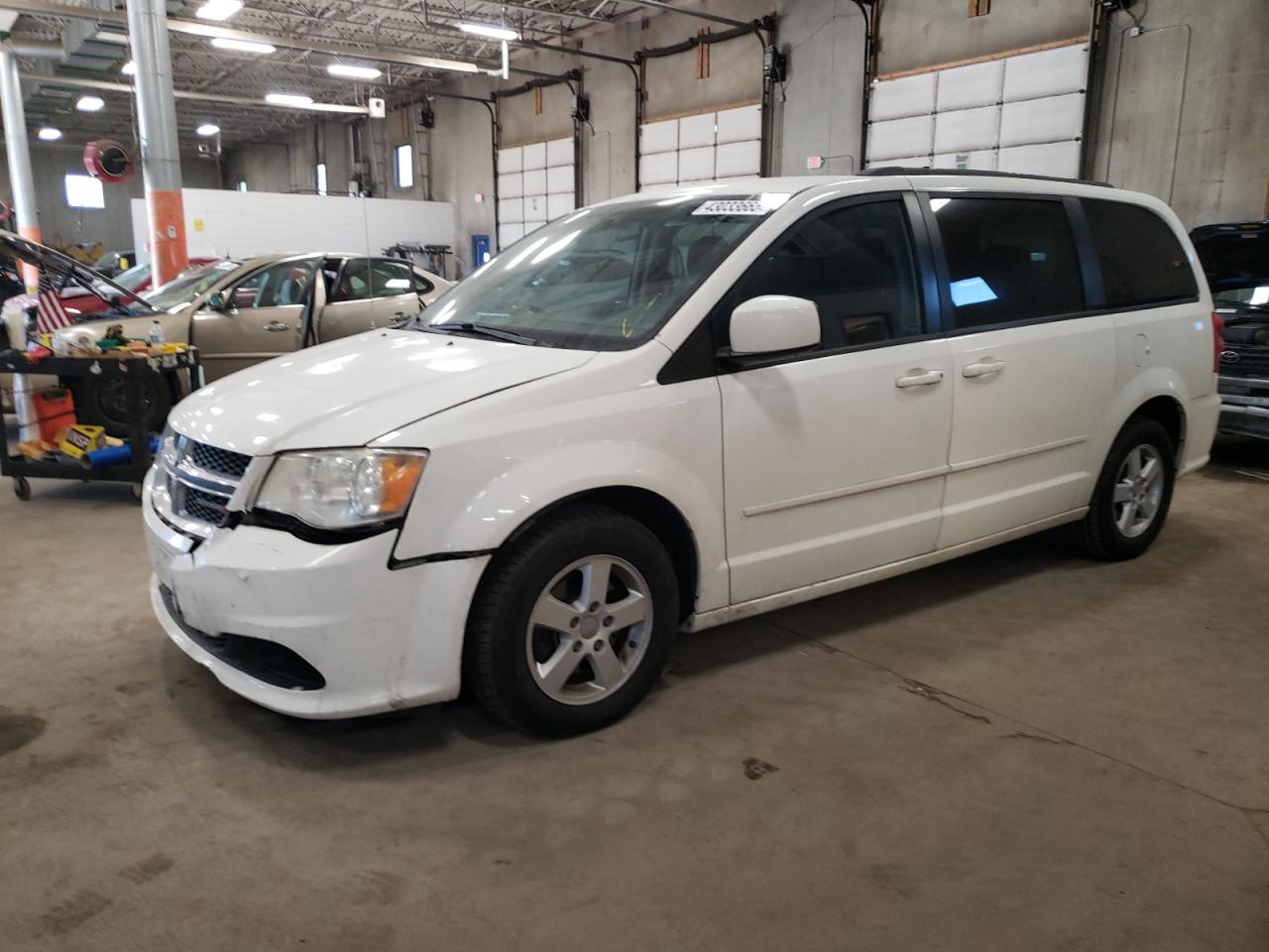 2013 Dodge Caravan - Image 1