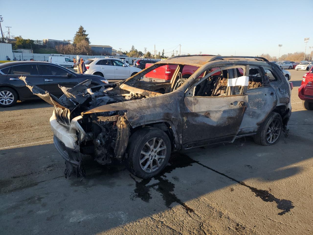2016 Jeep Cherokee Sport zu verkaufen in Vallejo, CA - Burn