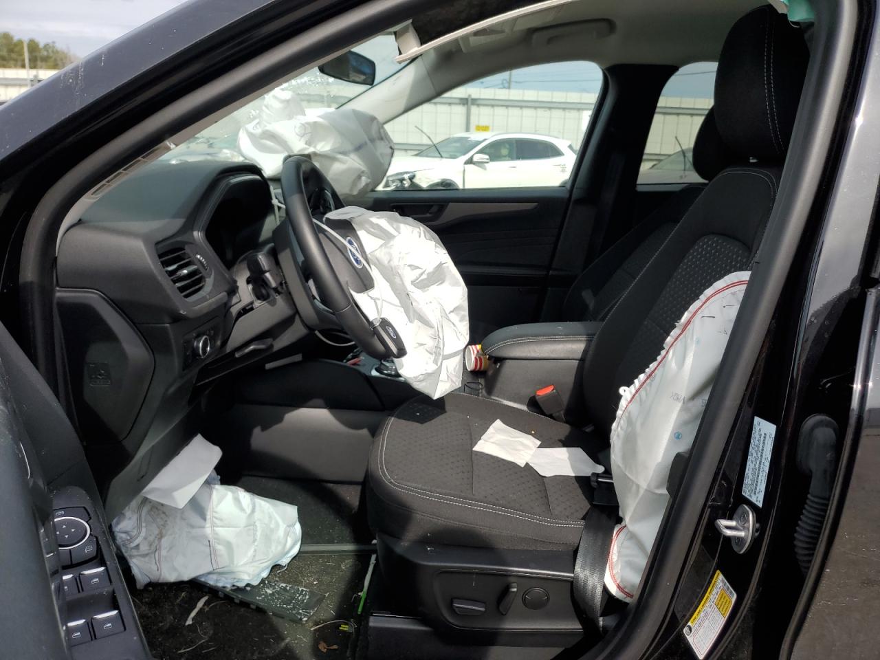 2023 Ford Escape - Image 7