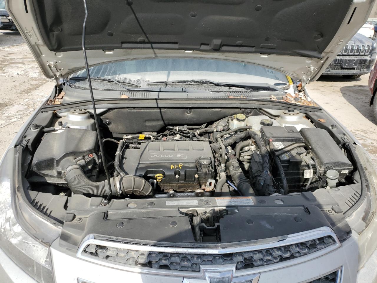2014 Chevrolet Cruze - Image 11