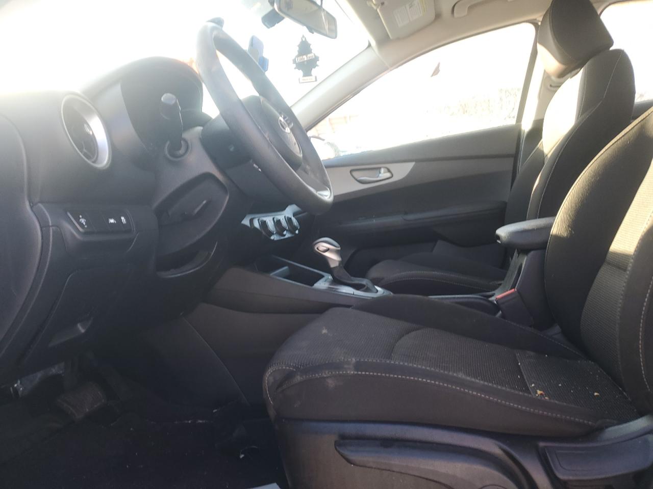 2020 Kia Forte - Image 7