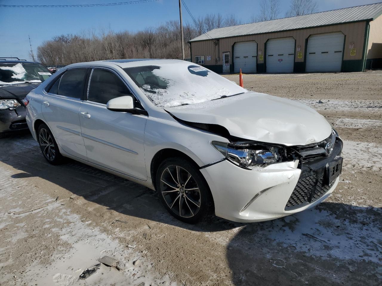 2015 Toyota Camry - Image 4