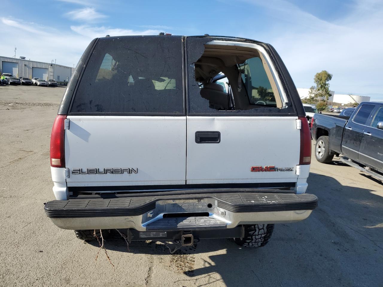 1997 GMC Suburban - Image 6