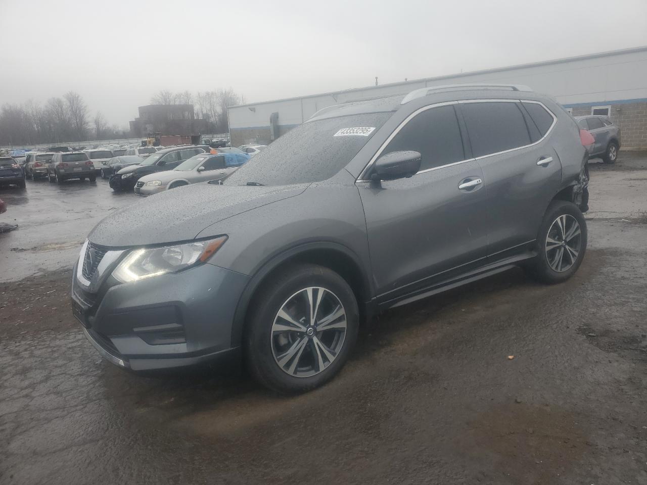 2020 Nissan Rogue - Image 1