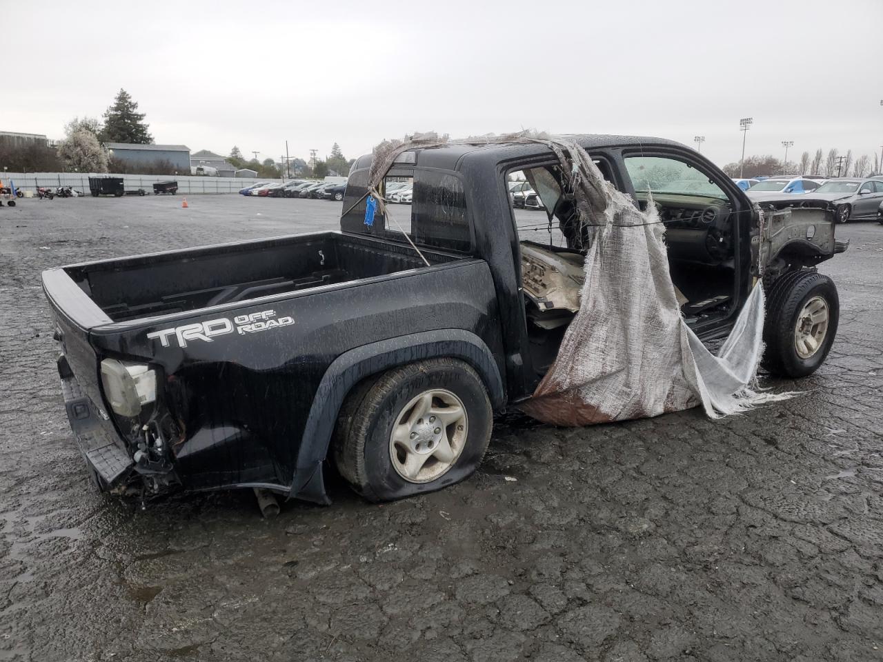 2017 Toyota Tacoma - Image 3