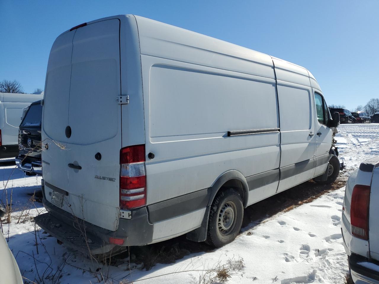 2015 Mercedes-Benz Sprinter - Image 3