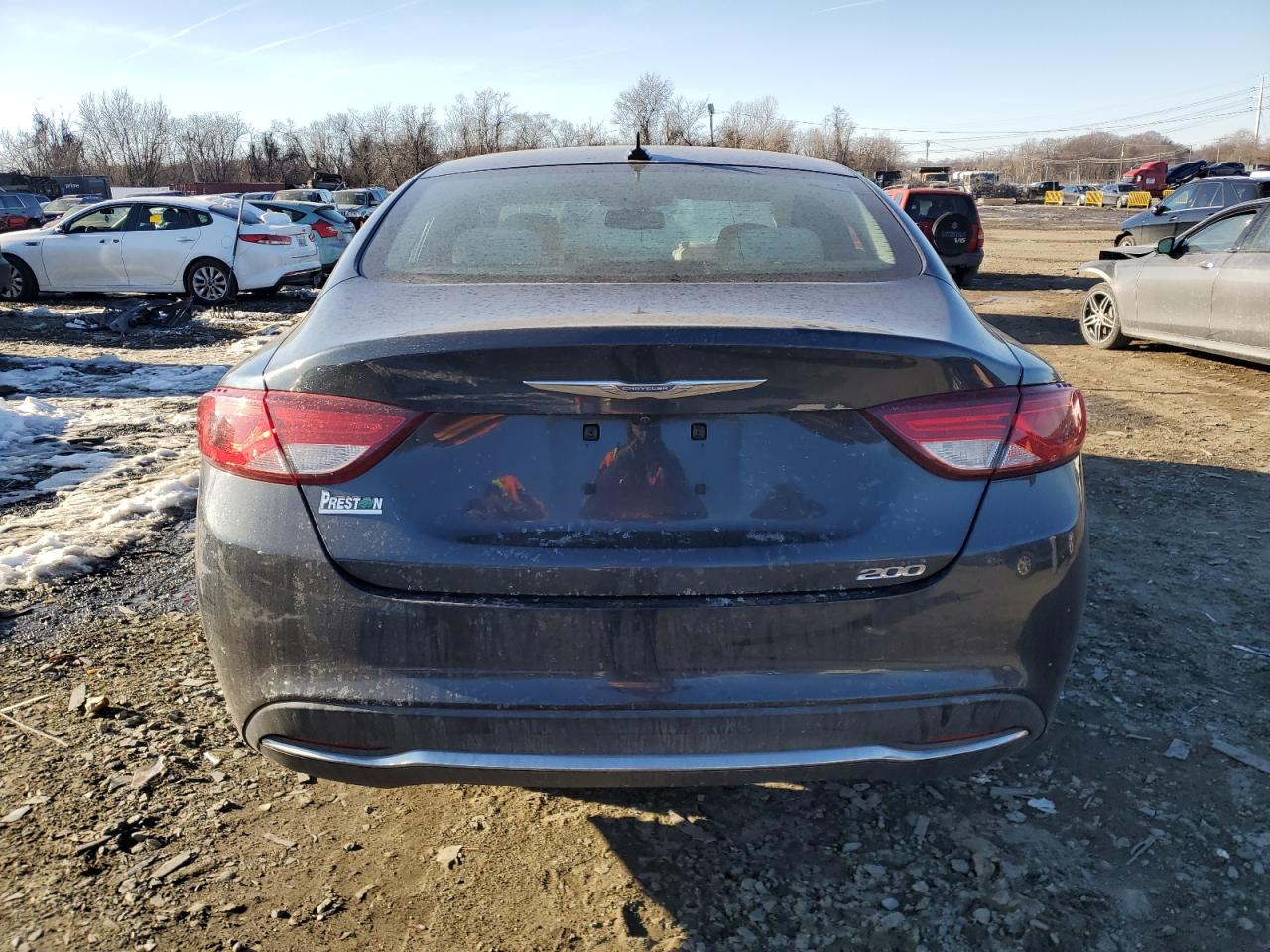 2016 Chrysler 200 - Image 6