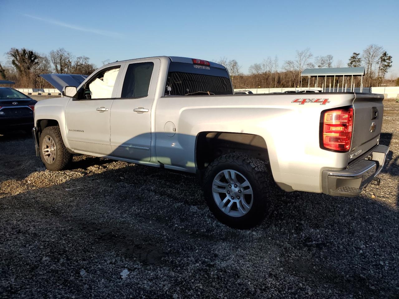 2016 Chevrolet Silverado - Image 2