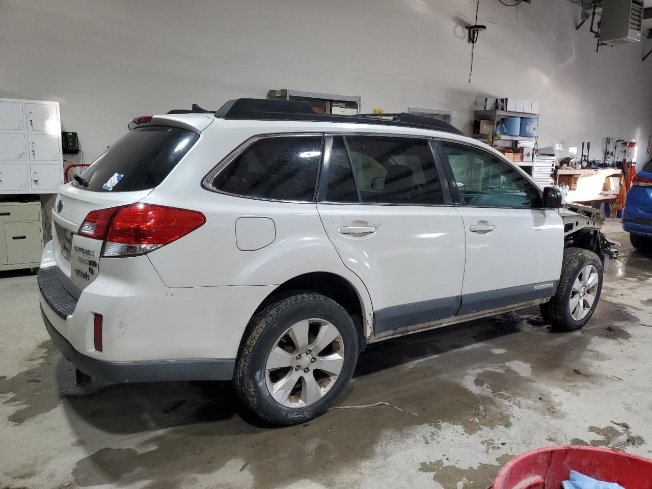 2011 Subaru Outback - Image 3