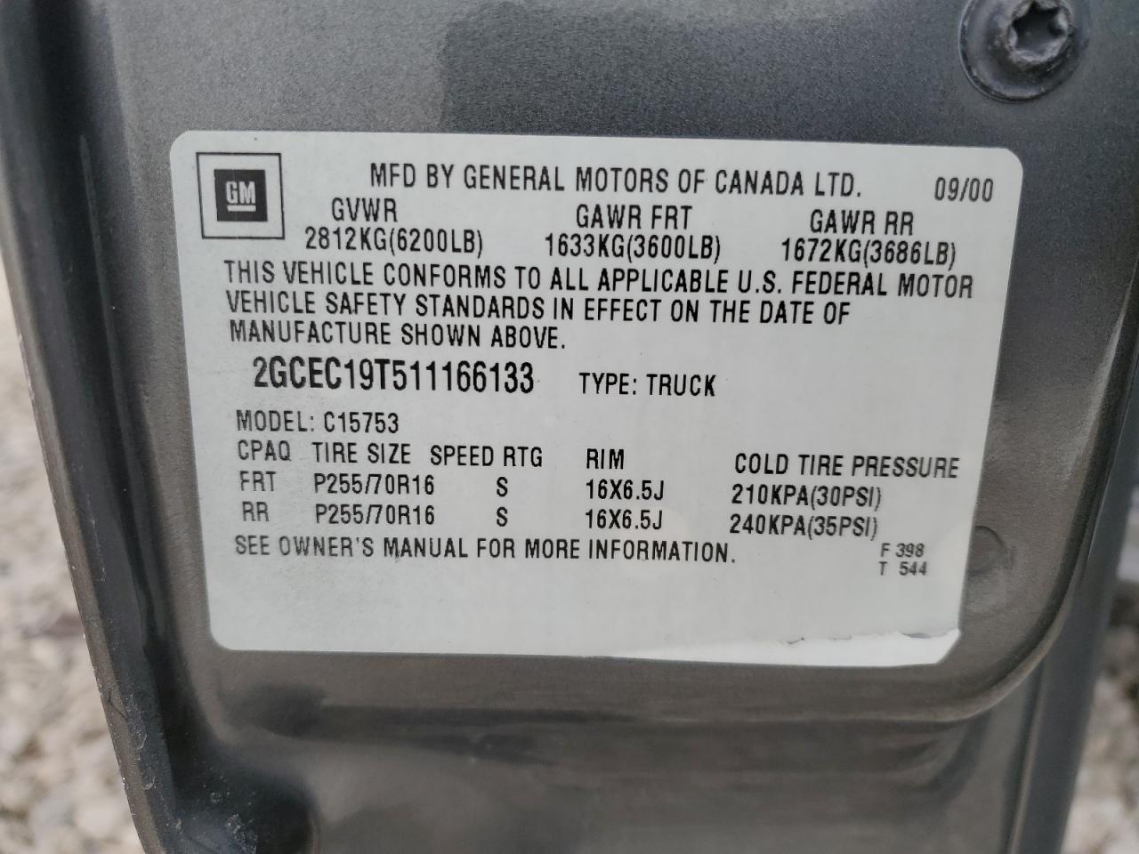 2001 Chevrolet Silverado - Image 12
