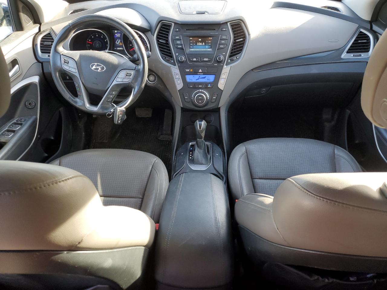 2014 Hyundai Santa Fe - Image 8