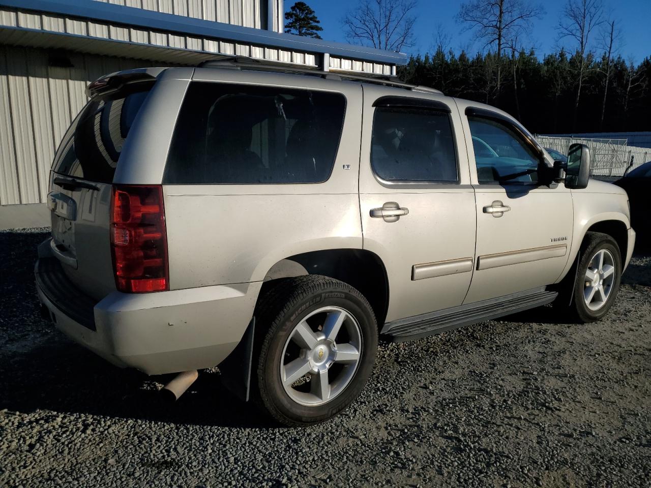 2014 Chevrolet Tahoe - Image 3