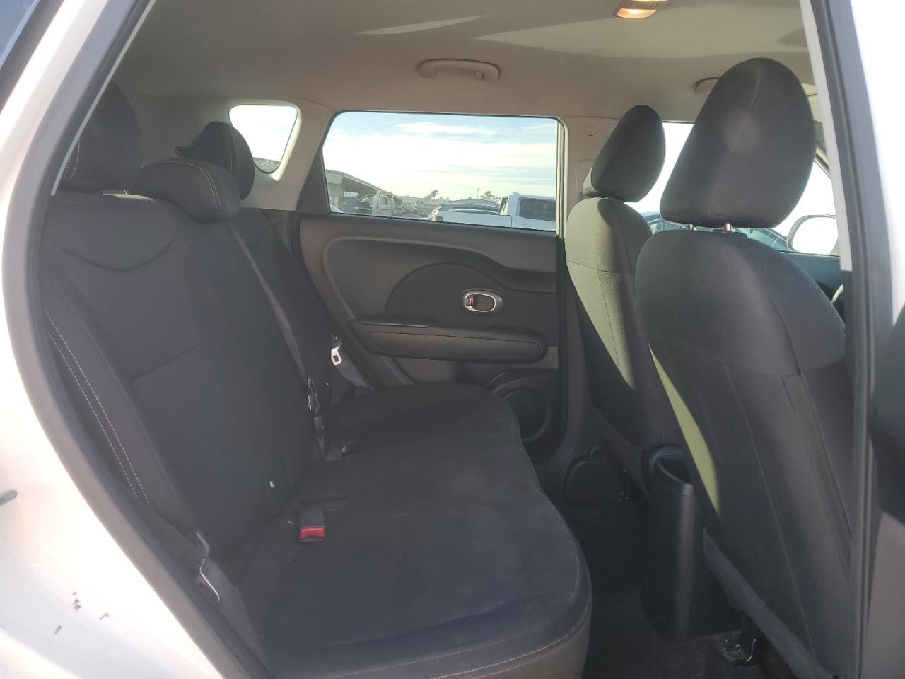 2015 Kia Soul - Image 12