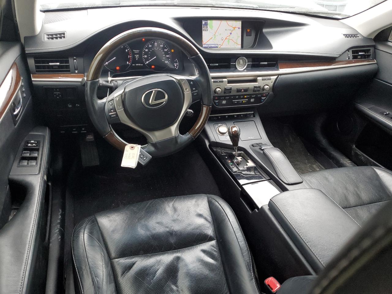 2014 Lexus ES - Image 8