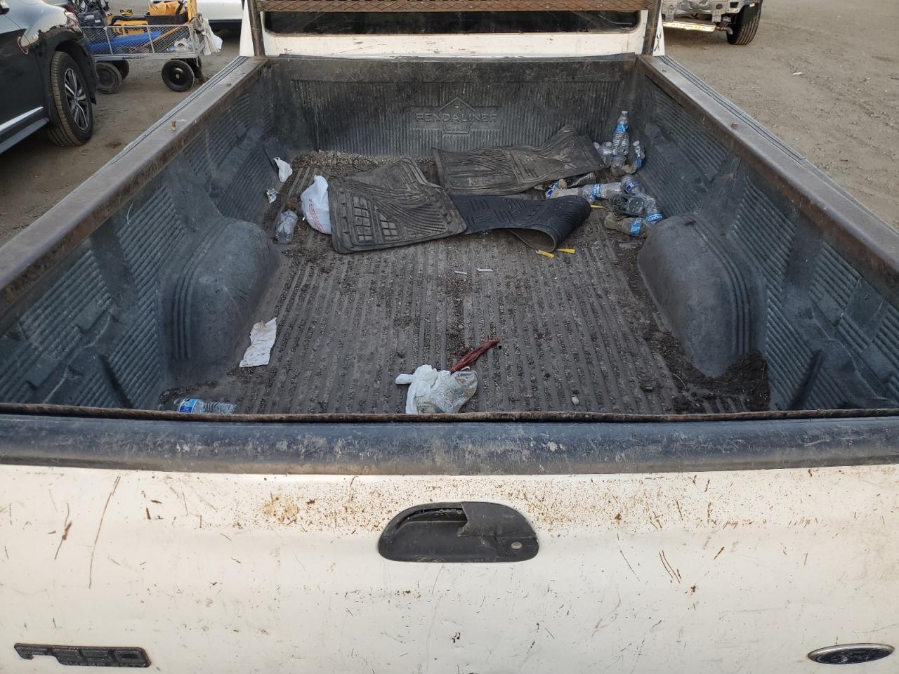2008 Ford F250 - Image 10