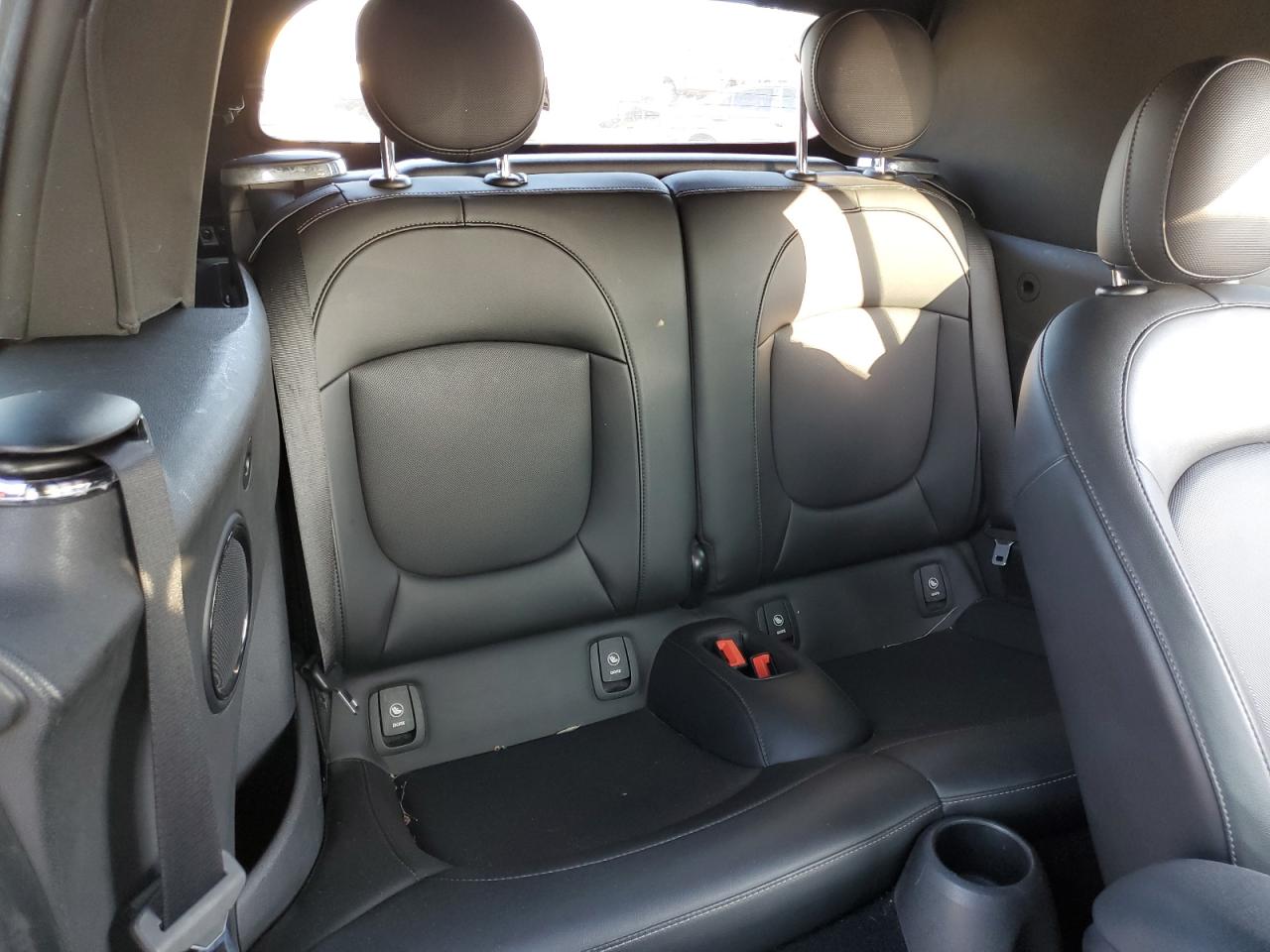 2019 MINI Cooper - Image 10