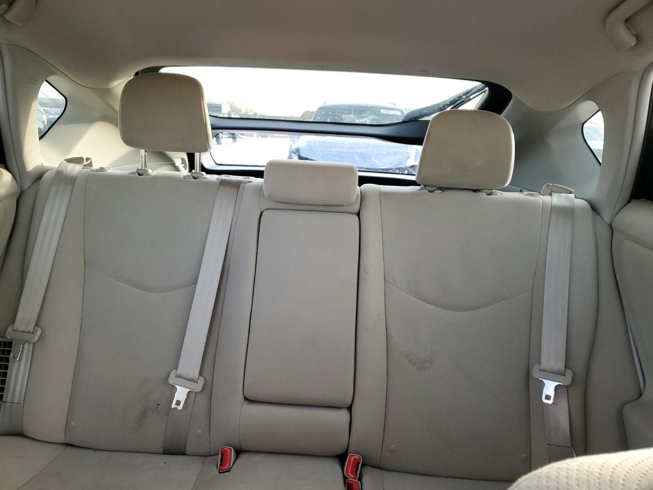 2014 Toyota Prius - Image 10